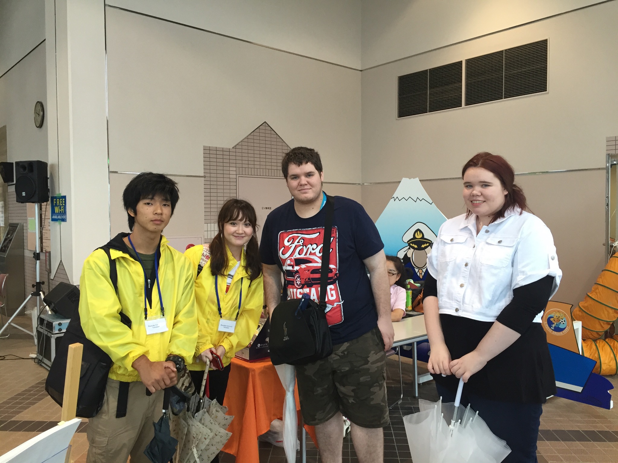 Shizuoka University students and cruise ship passengers