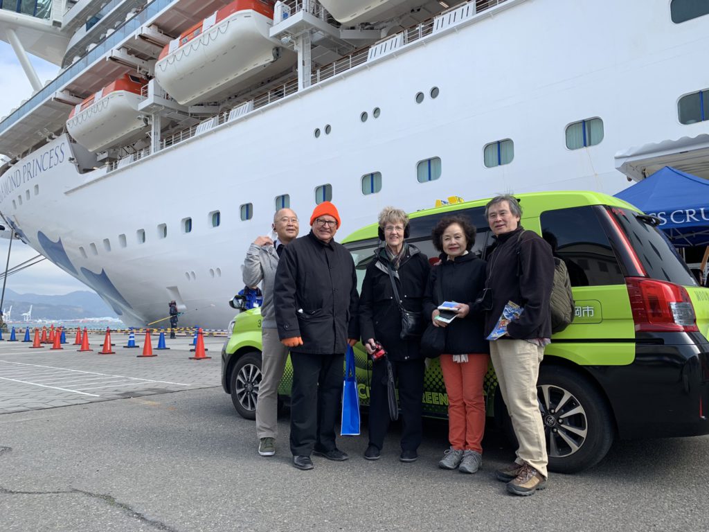 cruise ship passengers and our driver (He can communicate in English by using smartphone application)